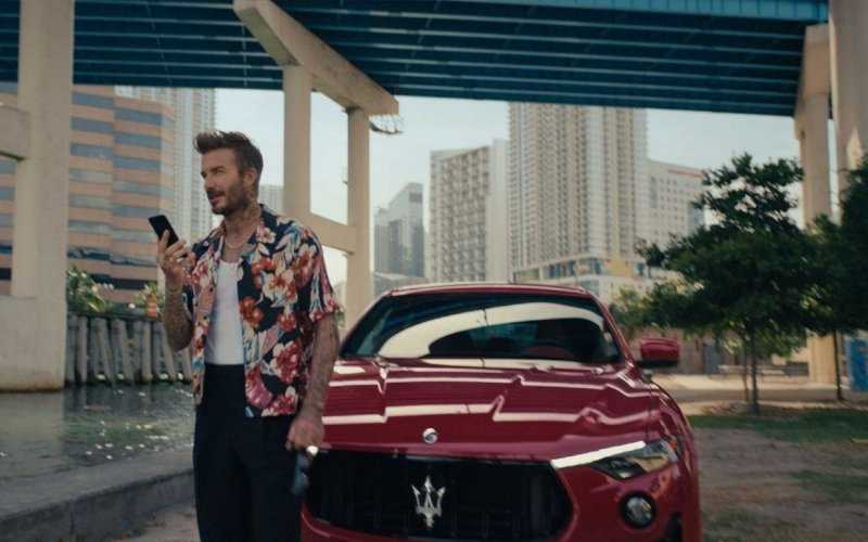 
            Дэвид Бекхэм крутит «пончики» на самом мощном Maserati Levante. Видео
        