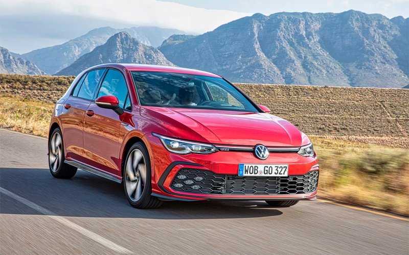 
            Volkswagen назвал российские цены на новый Golf
        