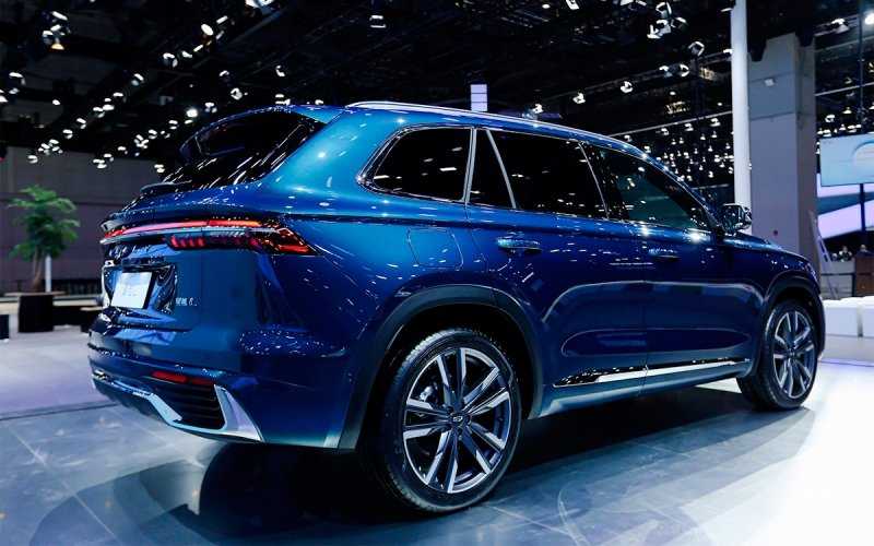 
            Geely представила новый флагманский кроссовер для России
        
