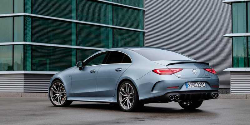
            Mercedes представил обновленный CLS. До России седан доберется в июле
        