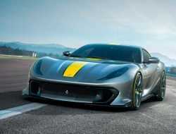 Ferrari показала суперкар с самым мощным мотором в своей истории