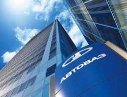 АВТОВАЗ поднял цены на топовые комплектации LADA Vesta и XRay