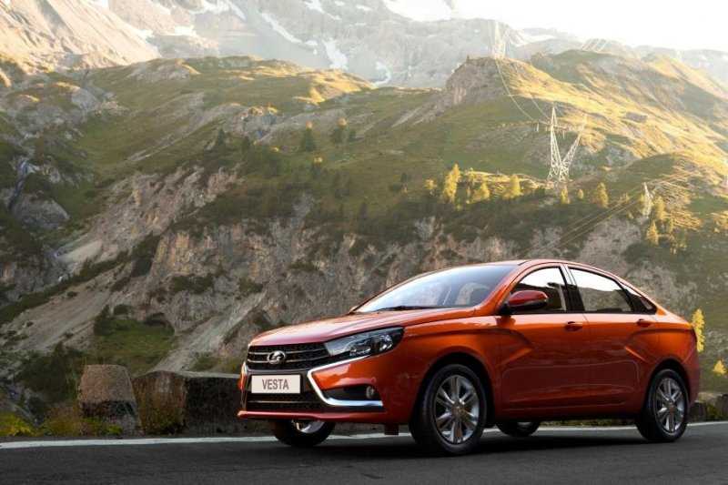 АвтоВАЗ раскрыл сроки появления обновленной Lada Vesta