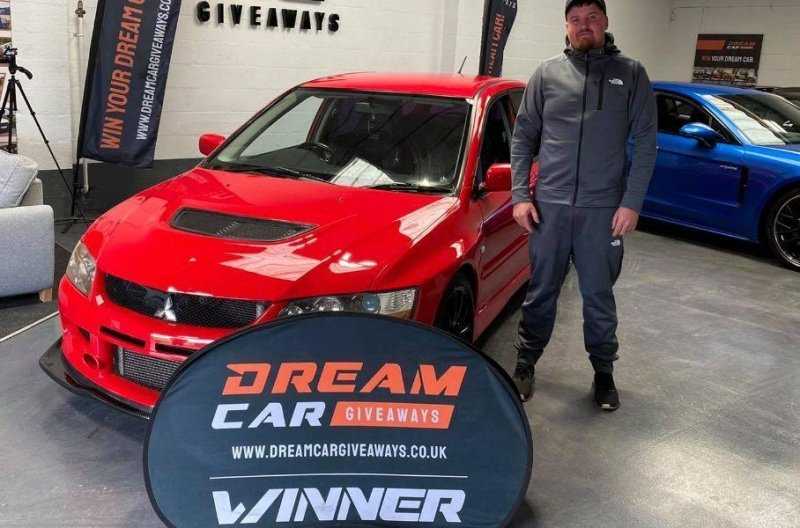 Британец выиграл в лотерею Mitsubishi Lancer Evolution и разбил его на следующий день