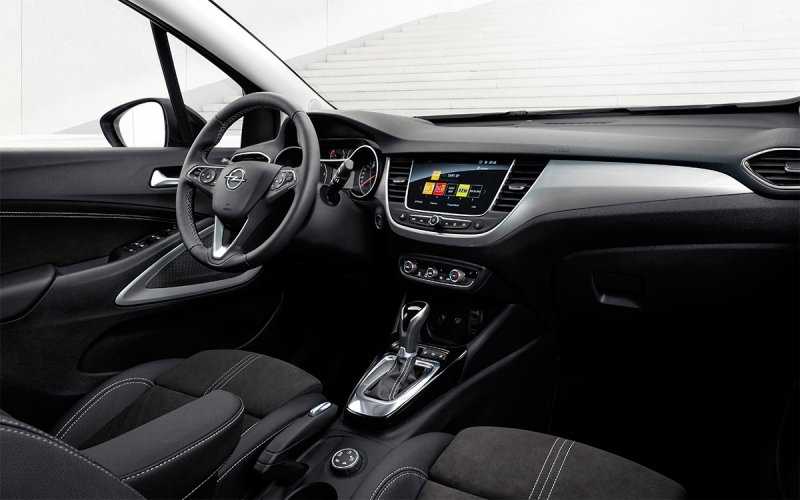 
            Opel назвал цены на новый кроссовер для России
        