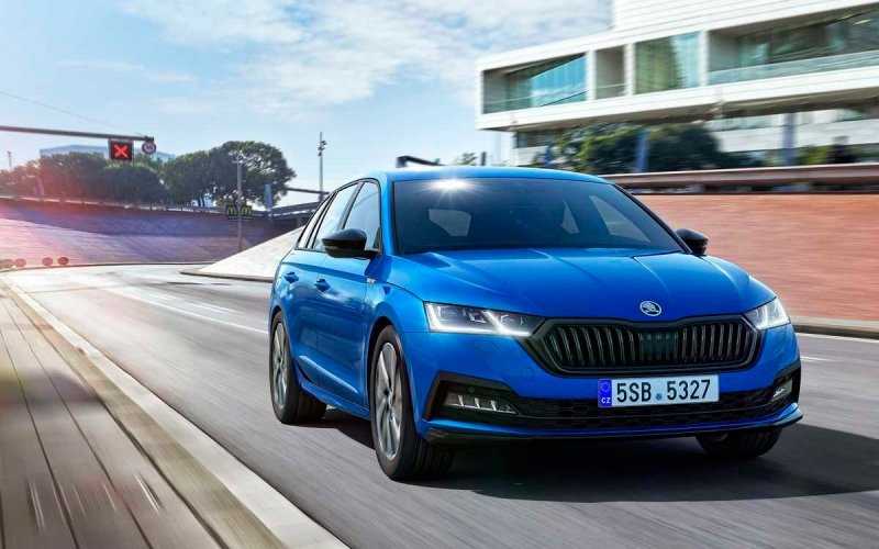 
            У новой Skoda Octavia появилась спортивная версия
        