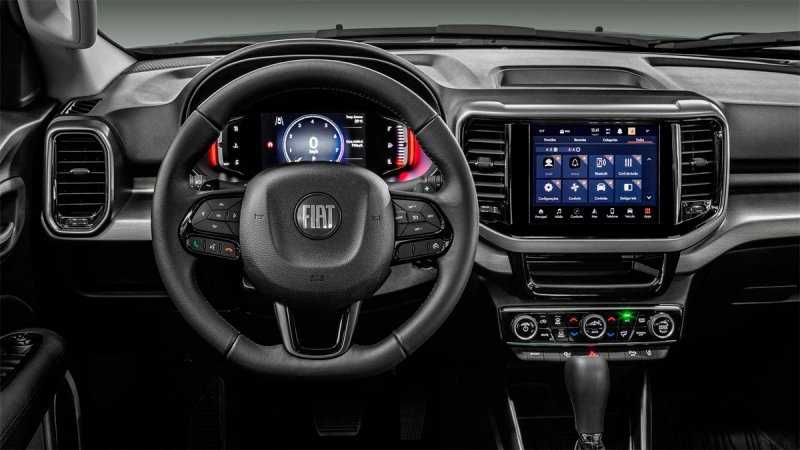 
            Fiat обновил свою самую большую легковушку
        