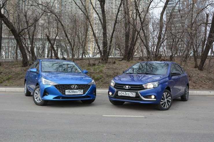 Что лучше за миллион рублей: тест-драйв Hyundai Solaris и Lada Vesta