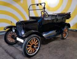 В Самаре выставили на продажу первый серийный Ford 1922 года