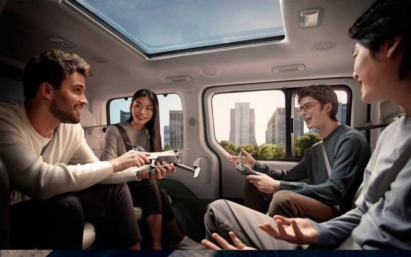 
            Минивэн Hyundai Staria, который привезут в Россию: все подробности
        