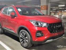 Электрический кроссовер Tiggo e сфотографировали в России