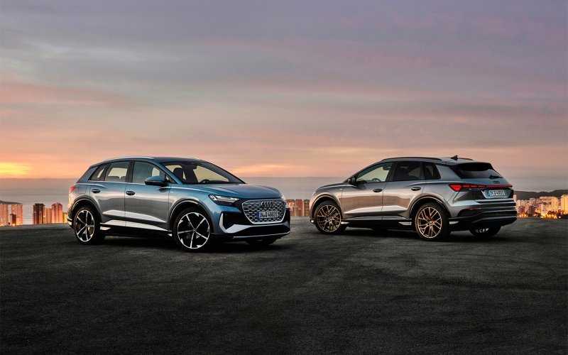 
            Audi представила новый кроссовер Q4 e-tron и его купеобразную версию
        