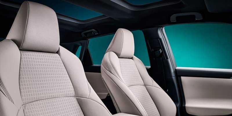 
            Toyota&nbsp;показала новый кроссовер размером с RAV4
        