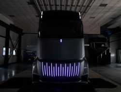 Опубликованы первые изображения конкурента Tesla Semi от Geely
