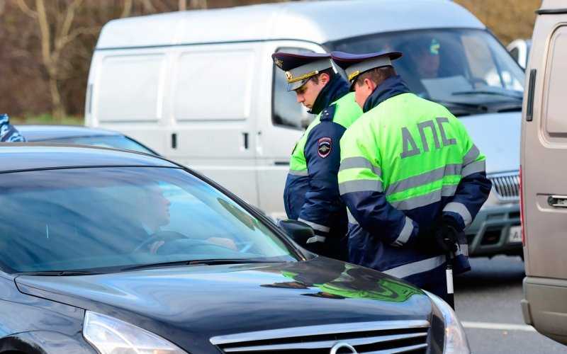 
            ГИБДД рассказала автомобилистам, чем заканчивается дача взятки инспектору
        