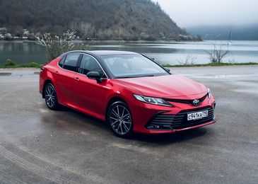 Фитнес для бизнесмена: первый тест-драйв новой Toyota Camry