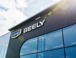Geely готовит для России доступный автомобиль с «мягким» гибридом