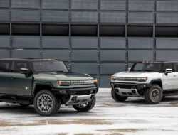GMC объяснил, почему пикап Hummer EV мощнее внедорожника