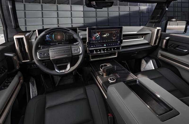 Культовый Hummer возрожден в виде внедорожника с гигантским клиренсом