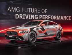 Mercedes-AMG раскрыл подробности о 800-сильном гибриде E Performance
