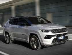 Обновленный Jeep Compass: в чем сила, брат?