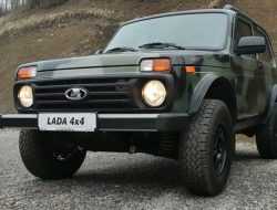 Опубликован первый видеообзор Lada Niva Bronto с новым салоном
