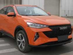 Опубликованы первые фотографии обновленного кроссовера Haval F7x
