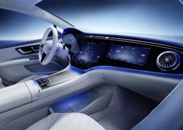 Первое знакомство с новейшим Mercedes-Benz EQS