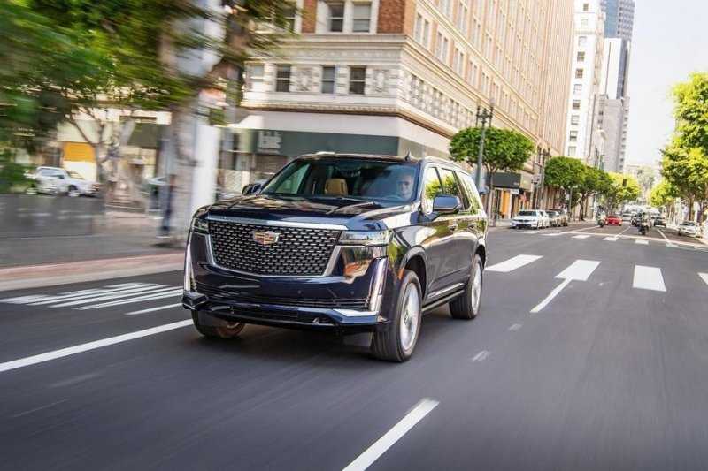 Последним Cadillac с традиционным двигателем будет Escalade
