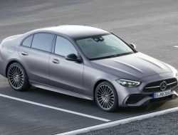 Раскрыты рублевые цены на новый Mercedes-Benz C-Класса