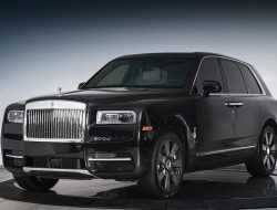 Rolls-Royce Cullinan защитили от взрывов и пуль