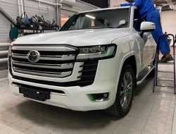 Шпионские игры: Toyota Land Cruiser 300 сфотографировали без камуфляжа