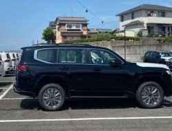 Toyota Land Cruiser сменил поколение: новые фотографии