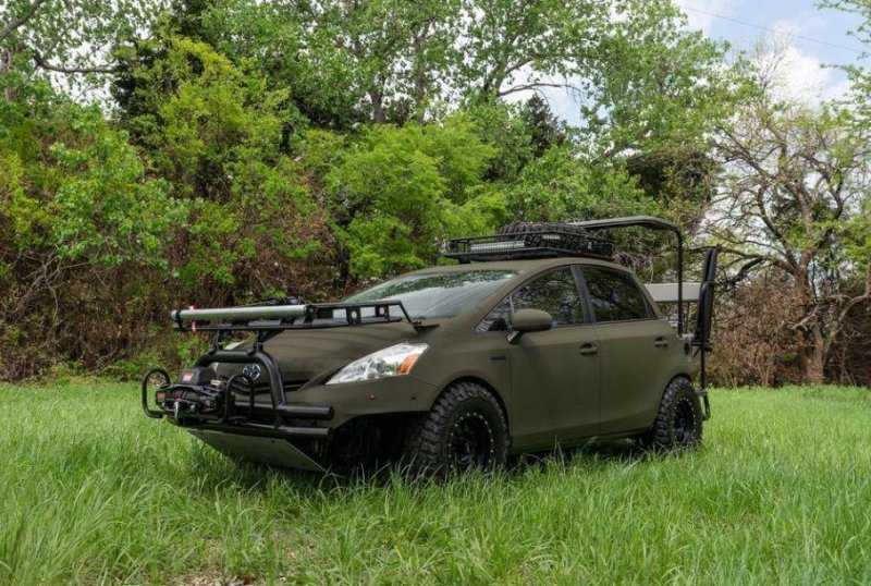 Toyota Prius превратили в брутальный автомобиль для охоты