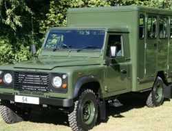 В похоронах принца Филиппа задействуют два катафалка Land Rover