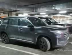 В России сфотографировали новую модель CheryExeed размером с Land Cruiser 200