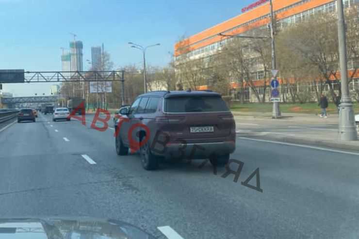 В Россию приехал новейший Jeep Grand Cherokee