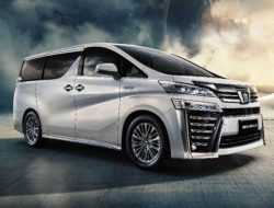 В Шанхае дебютировал роскошный минивэн Toyota Crown Vellfire