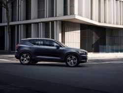 В Volvo рассказали, сколько стоит подписка на XC40 в России