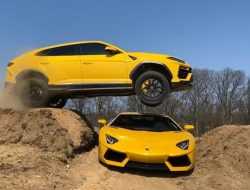 Видео: блогер с 18 штрафами за экстремальные прыжки на Dodge Ram прыгает на Lamborghini Urus через Aventador