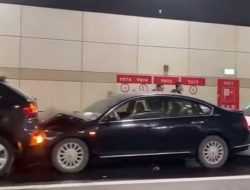 Видео: женщина спровоцировала «паровозик» из 13 автомобилей