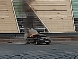 Видео: житель Санкт-Петербурга сжёг BMW во время дрифта на парковке