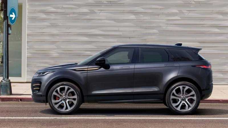 Водителя Range Rover оштрафовали на 2700 евро за езду по пляжу