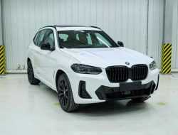 Внешность обновленного BMW X3 раскрыли до премьеры