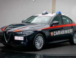 Alfa Romeo Giulia превратили в бронированный седан для полиции. Фото