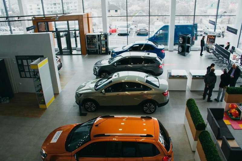 
            Дроны ГИБДД, накрутки дилеров, мошенники и другое. Главные автоновости
        