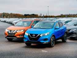 В России начались продажи кроссоверов Nissan с автопилотом