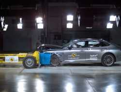 Новинки Genesis разбили на независимых краш-тестах в Европе. Видео