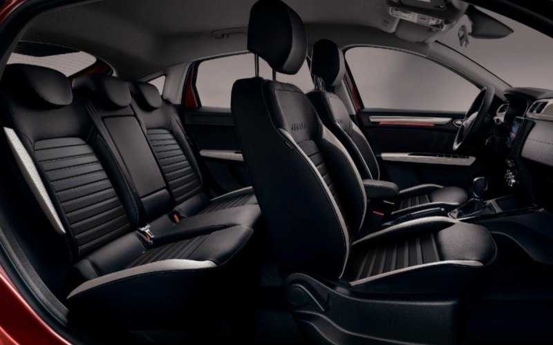 
            Renault Arkana получил новую топ-версию в России
        