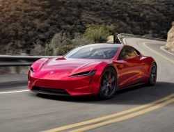 Tesla изменит внешность суперкара Roadster перед запуском в серию